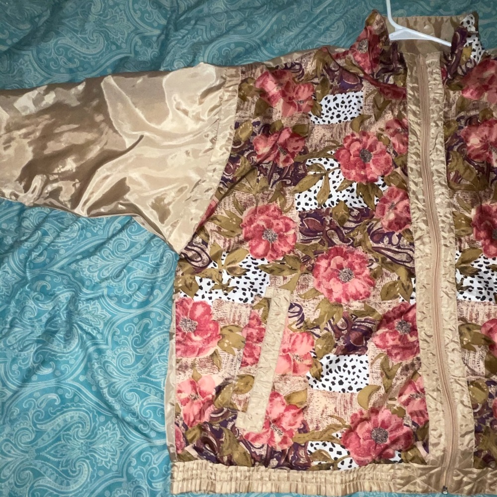 Vintage 90s windbreaker - Picture 3 of 11